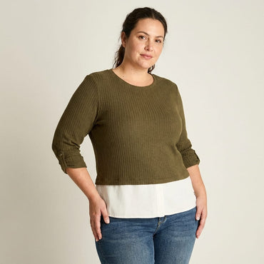 Polera de Lanilla Verde Manga Larga con Roll Up en modelo plus size