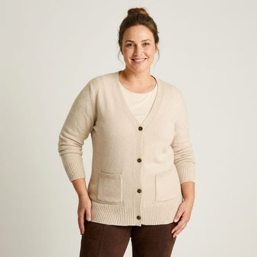 Cardigan Beige Manga Larga Elasticidad Media Sin Forro Calce Normal Tela Tejido en modelo plus size