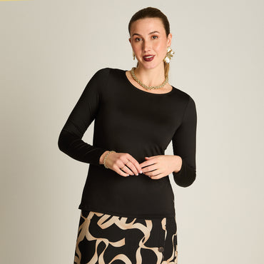 Polera Negro Manga Larga Elasticidad Media Sin Forro Calce Normal Tela Punto