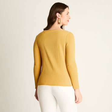 Polera Mostaza con Detalle en Escote
