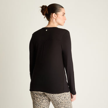 Polera Negra con Botones