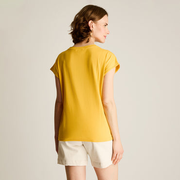 Polera Mostaza Manga Corta Elasticidad Media Sin Forro Calce Holgado