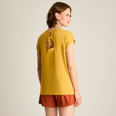 Polera Mostaza con Estampado