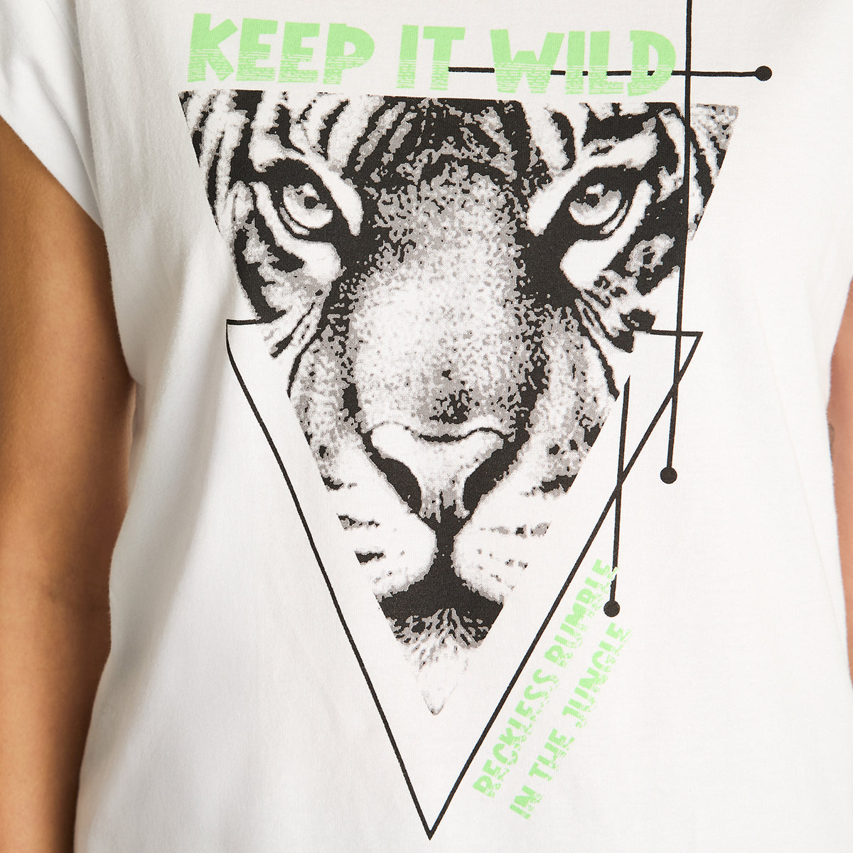 Polera Blanca Manga Corta Estampado Tigre 'Keep It Wild' Lorenzo