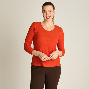 Polera Terracota Manga 3/4 Elasticidad Media Sin Forro Calce Normal Tela Plano