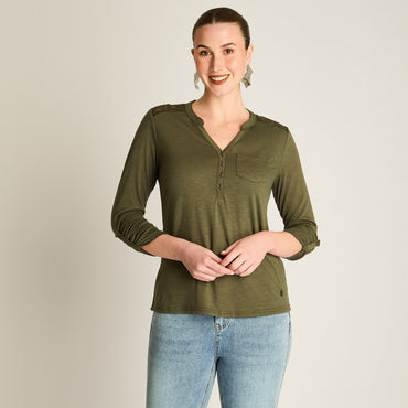 Polera Verde Manga Larga Elasticidad Media Sin Forro Calce Normal Tela Punto