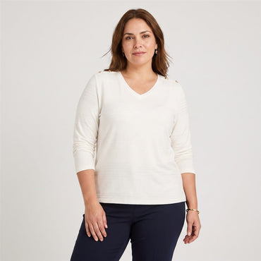 Polera Manga Larga Lisa con Botones en Hombro Crudo en modelo plus size