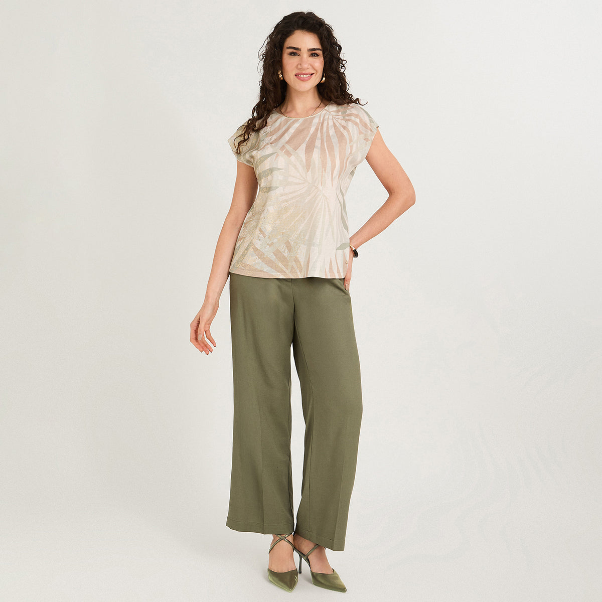 Polera Slab Estampada con Aplicación Beige