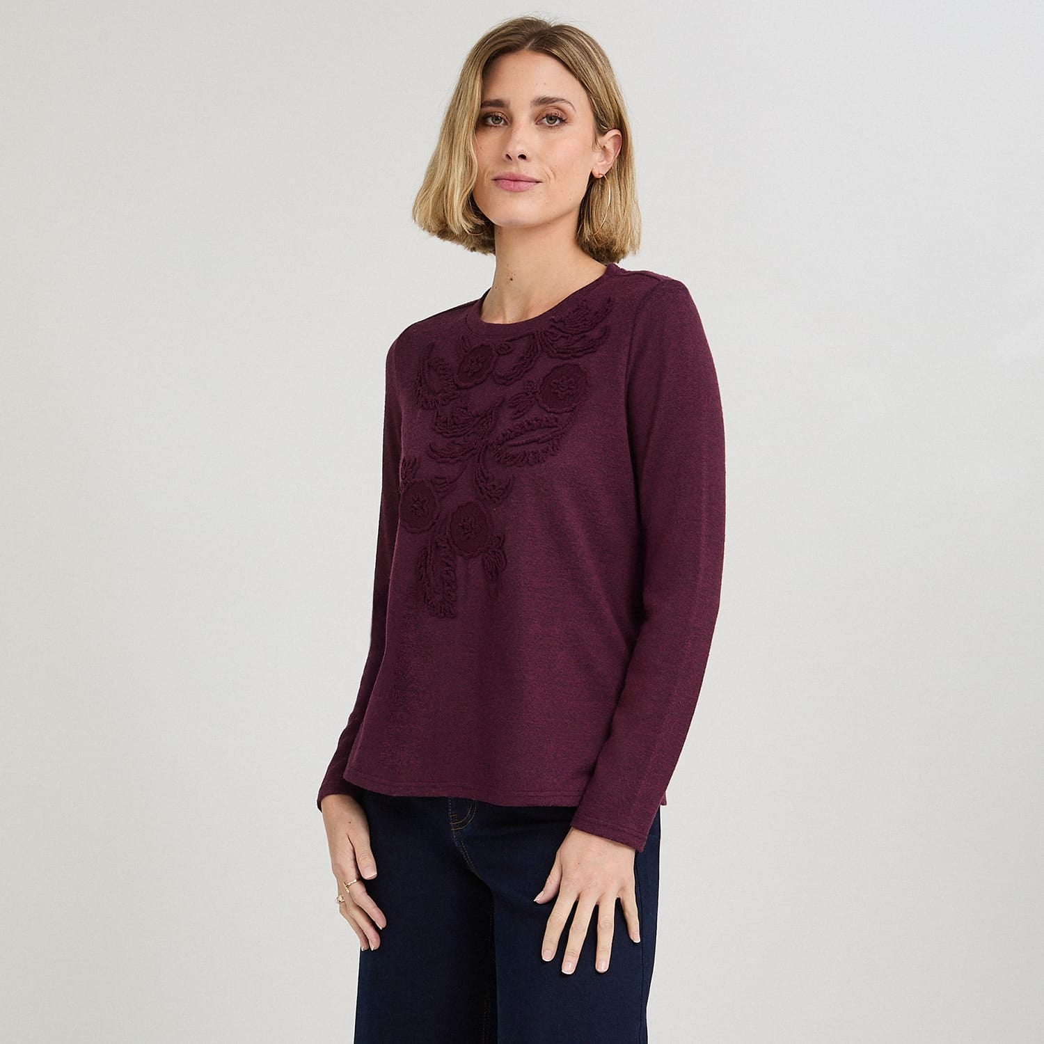 Polera Lanilla con Aplicación Bordada Morado