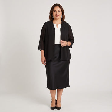 Tapado de Gasa con Aplicación de Piedras Negro en modelo plus size