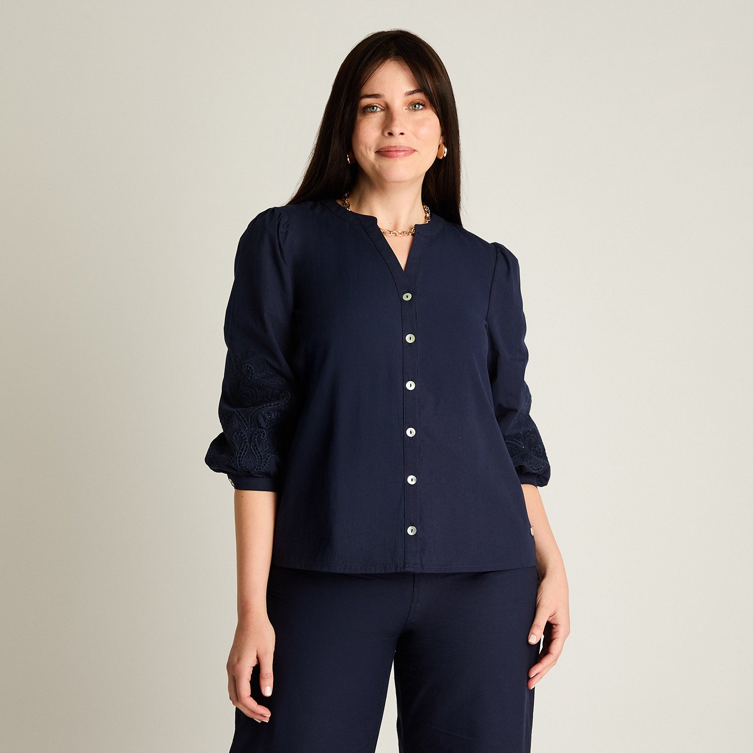 Blusa Azul Manga 3/4 No Elasticado Sin Forro Calce Normal