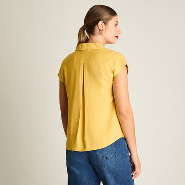 Blusa Mostaza Manga Corta Elasticidad Nula Sin Forro Calce Normal Tela Plano