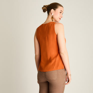 Peto Naranjo Sin Mangas Elasticidad Nula Sin Forro Calce Normal Tela Plano