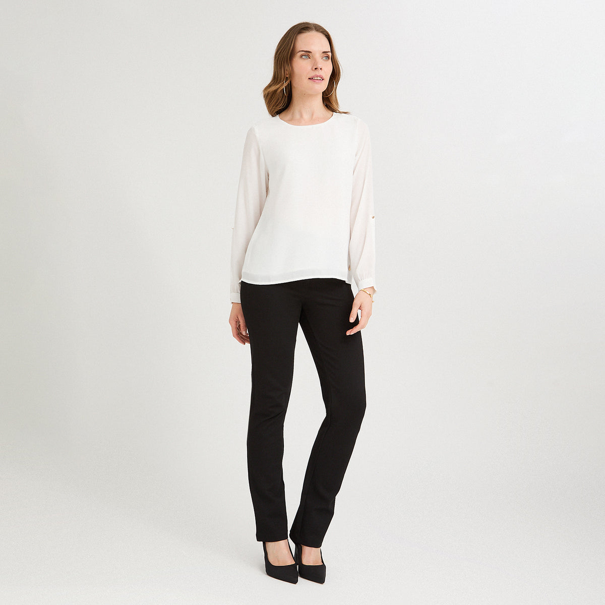 Blusa Lisa Escote Redondo Manga Roll Up Blanco