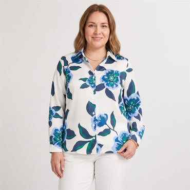 Blusa Manga Larga de Satin con Botones Estampada Azul en modelo plus size