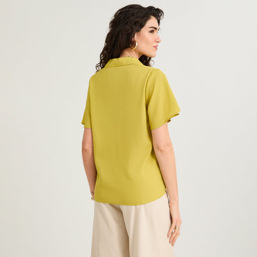 Blusa Manga Corta Cuello Camisero Verde