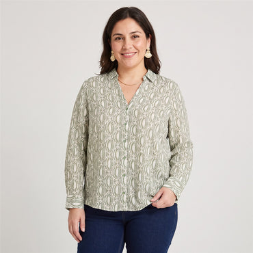Blusa Manga Larga Print con Lurex Verde en modelo plus size