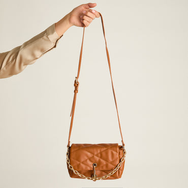 Cartera Camel Acolchada con Cadena
