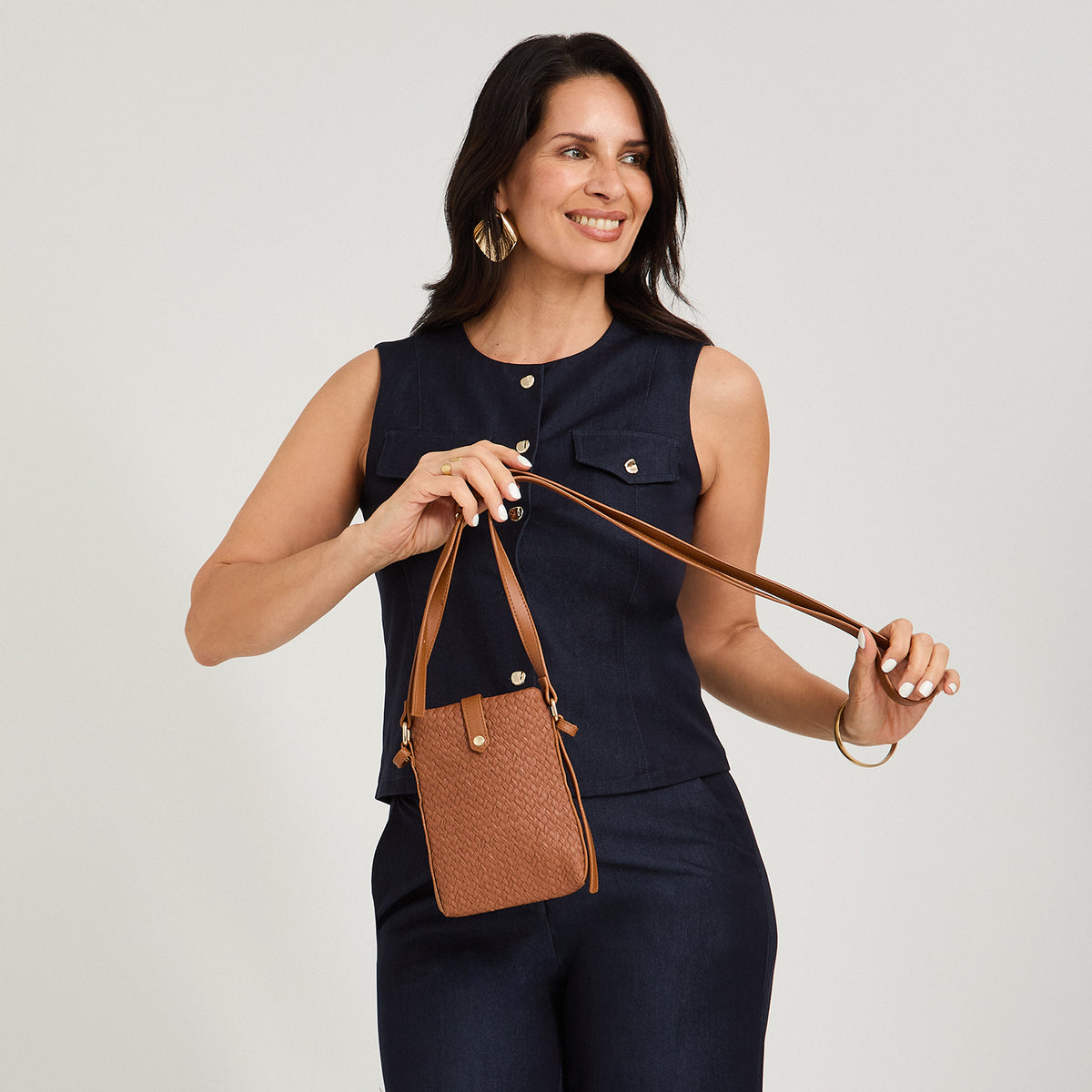 Porta Celular con Strap Ajustable Café