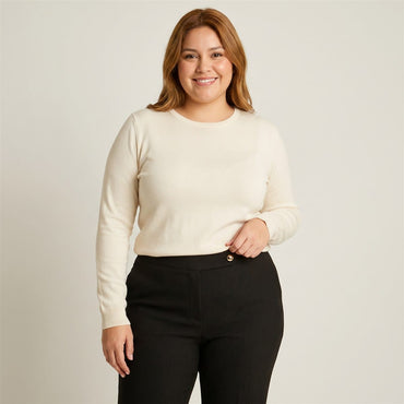 Pantalón Formal Negro Recto con Detalle Dorado en modelo plus size