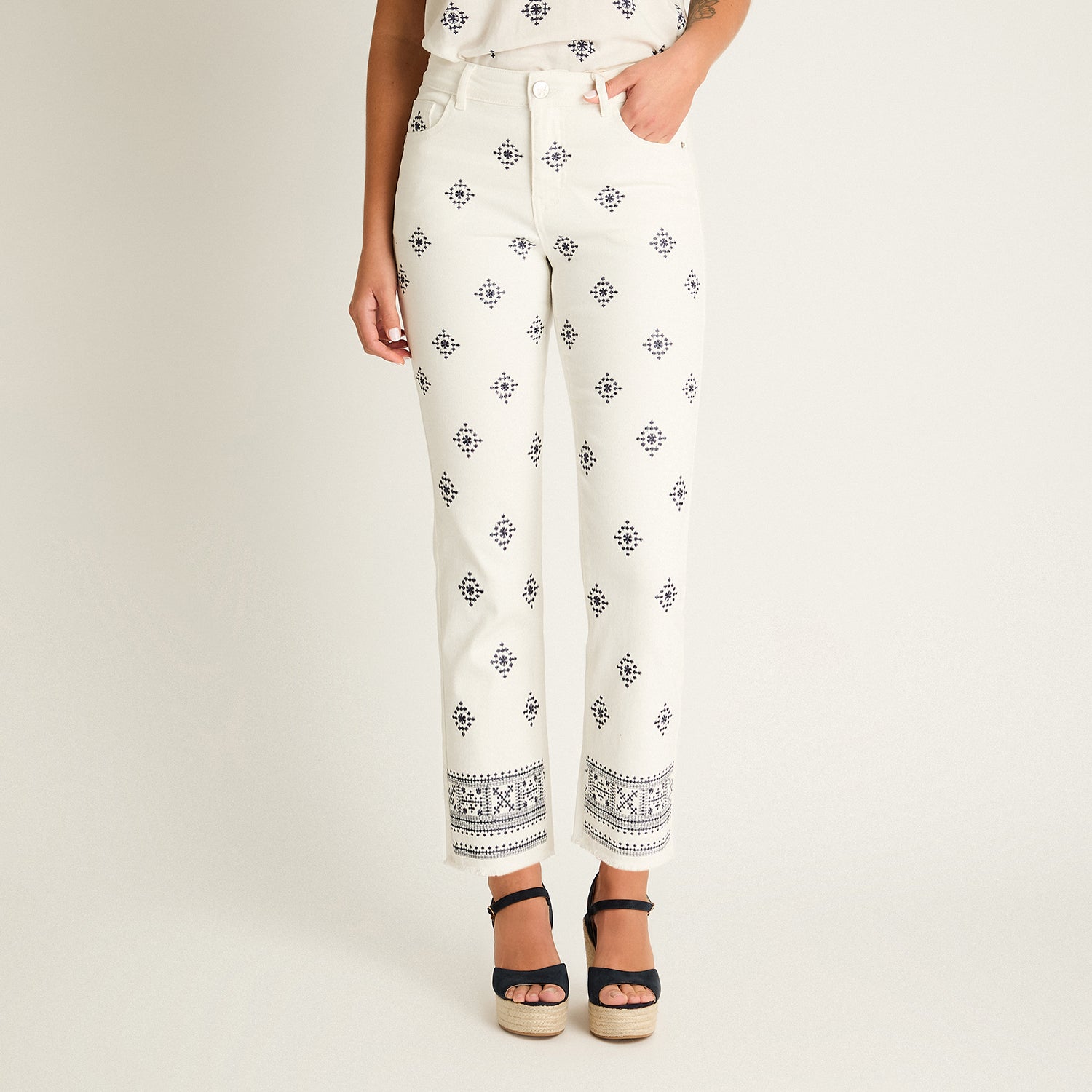 Jeans Blanco Recto No Elasticado Calce Normal