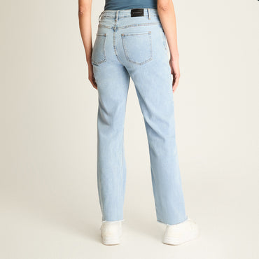 Jeans Celeste Flare Baja elasticidad Calce Normal