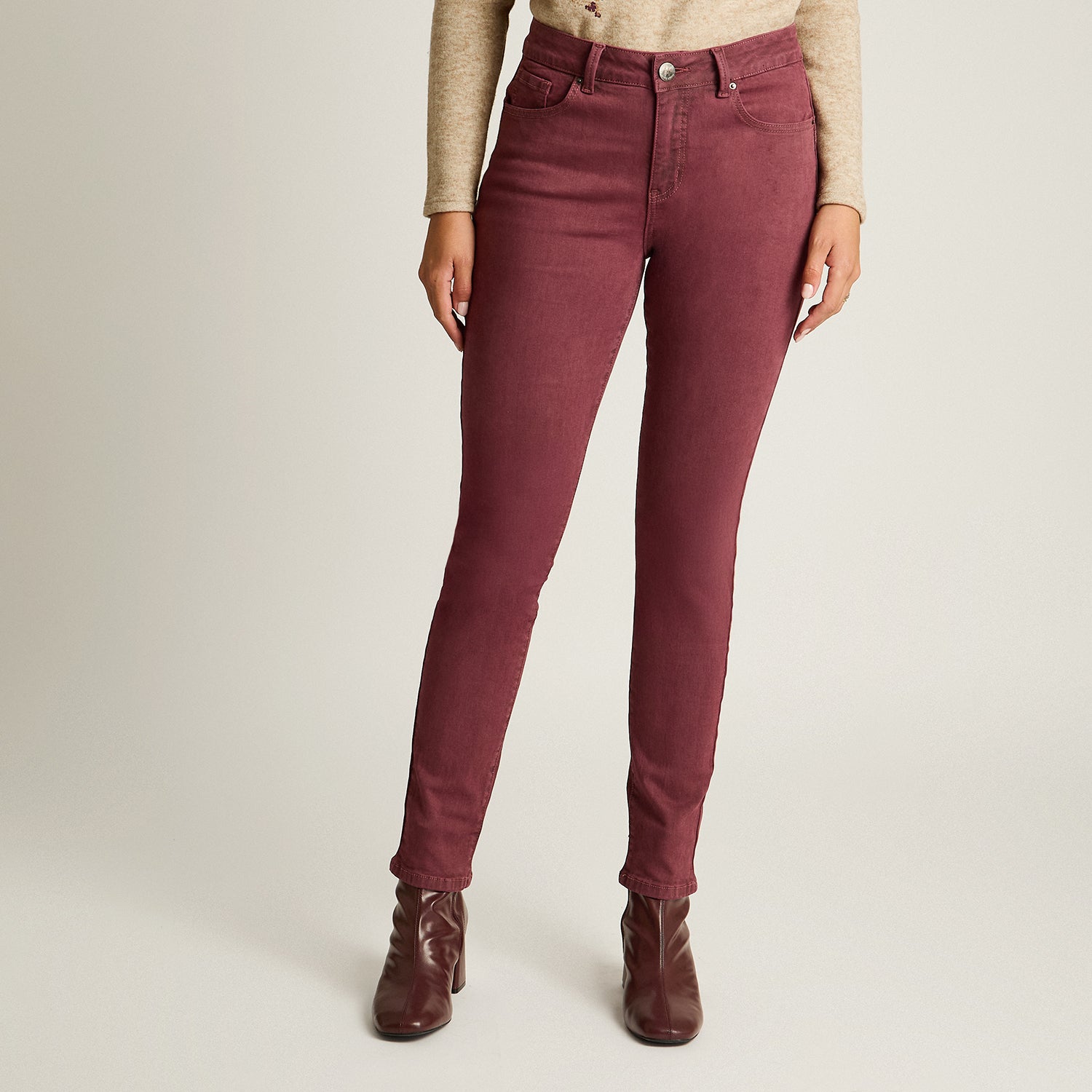 Jeans Burdeo Elasticidad Media Sin Forro Calce Ajustado Tela Denim