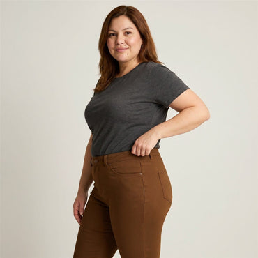 Jeans Camel Corte flare en Denim en modelo plus size