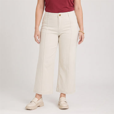 Jeans Culotte un Botón Crudo en modelo plus size