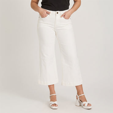Jeans Culotte un Botón Crudo en modelo plus size