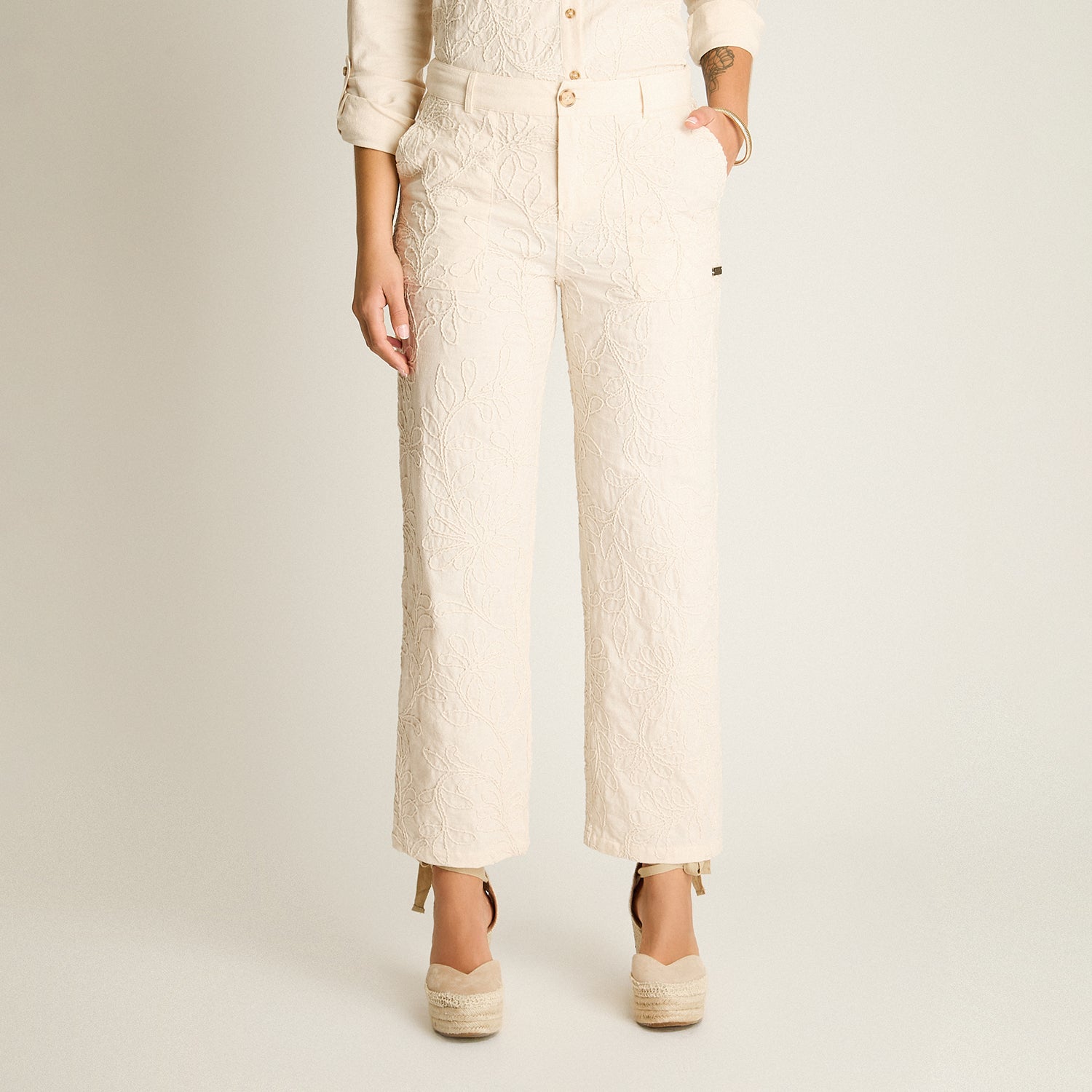 Pantalon Sport Arena Elasticidad Nula Sin Forro Calce Normal Tela Plano