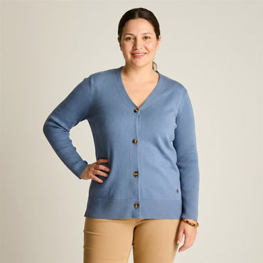 Cardigan Ãndigo Escote V con Botones Carey en modelo plus size
