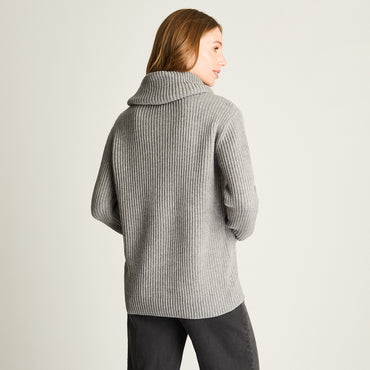 Sweater Cuello Bote Con Trenzado Gris
