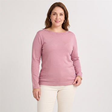 Sweater con Aplicación de Strass Rosado en modelo plus size
