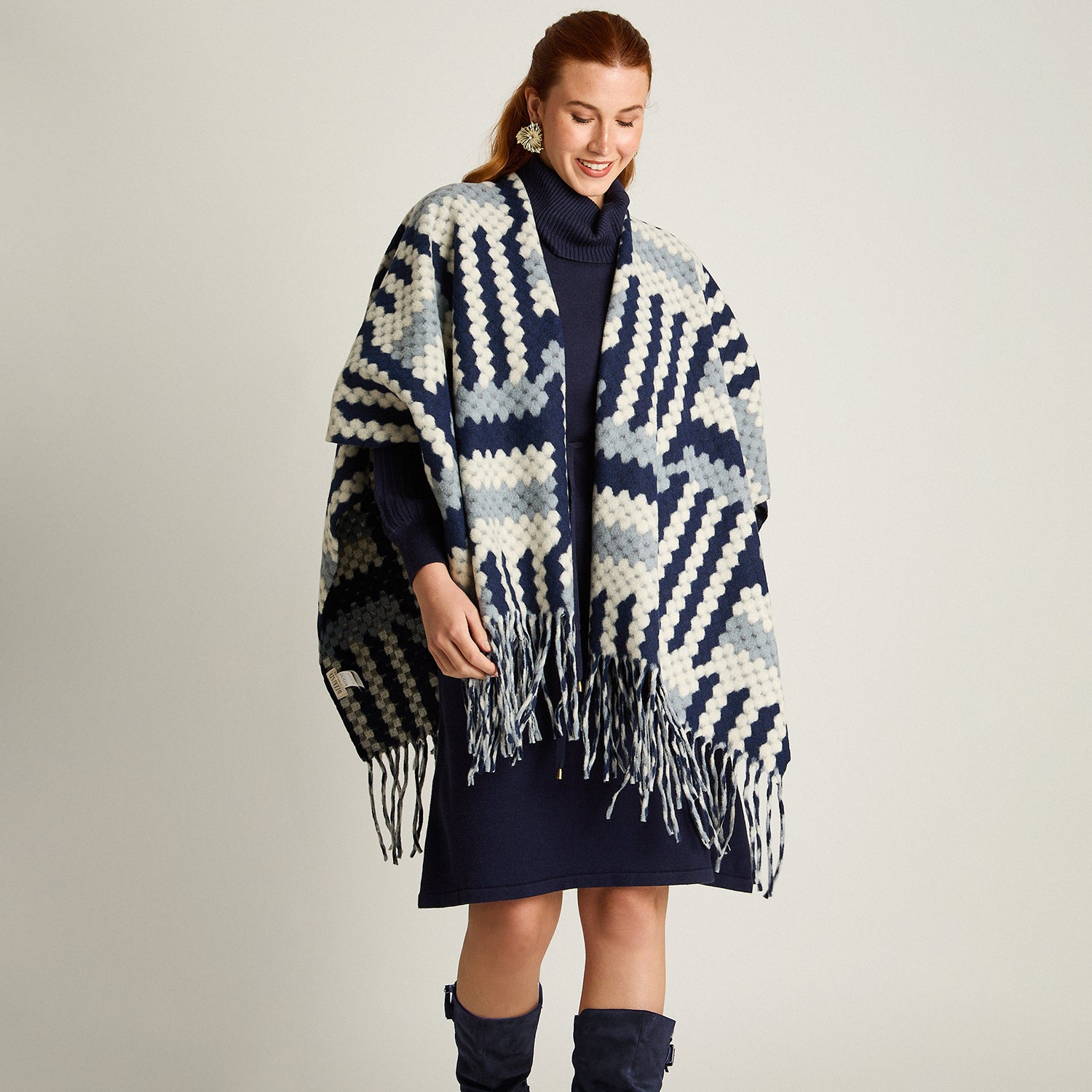 Poncho Azul No Aplica Elasticidad Media Sin Forro Calce Normal Tela Tejido