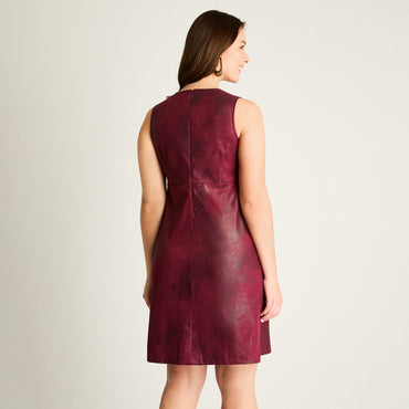 Vestido Corto Burdeo Sin Mangas