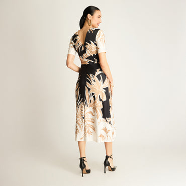 Vestido Midi Negro con Estampado Floral