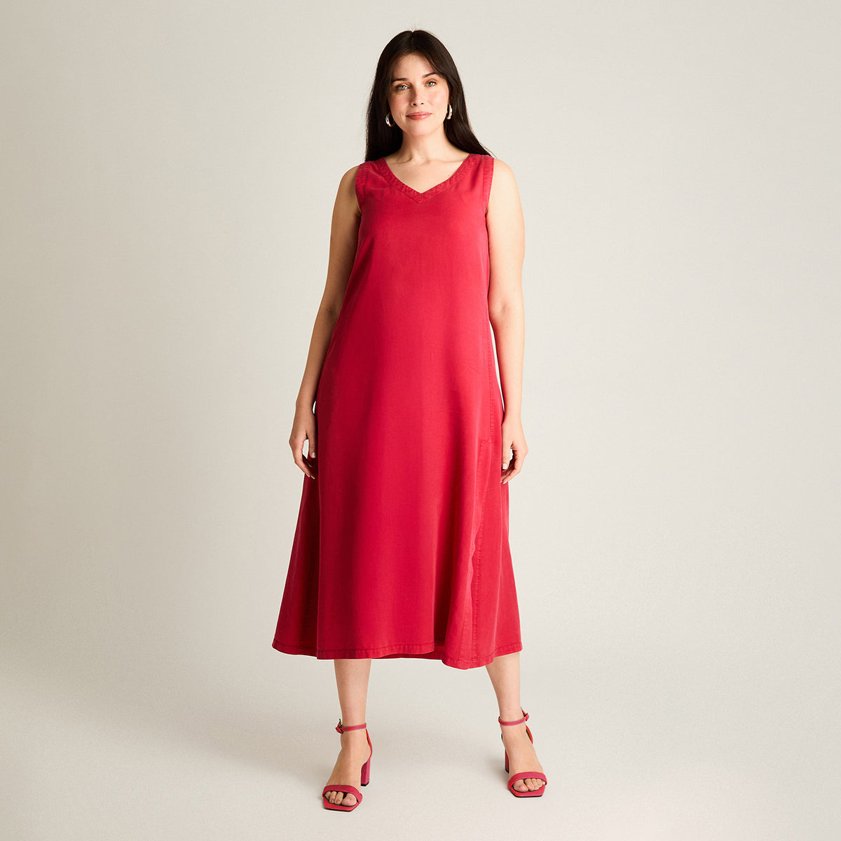 Vestido Midi Fucsia No Elasticado Sin Forro Calce Holgado