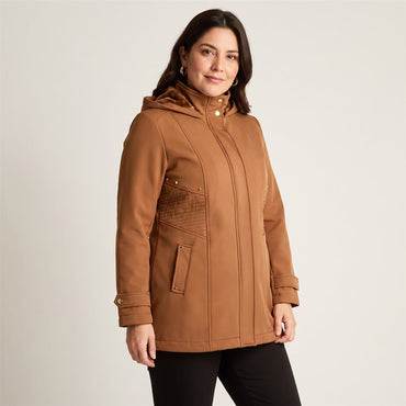 Chaqueta Softshell Manga Larga Con Forro Café en modelo plus size