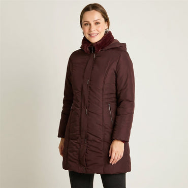 Parka Larga Burdeo con Gorro Peludo y Forro en modelo plus size