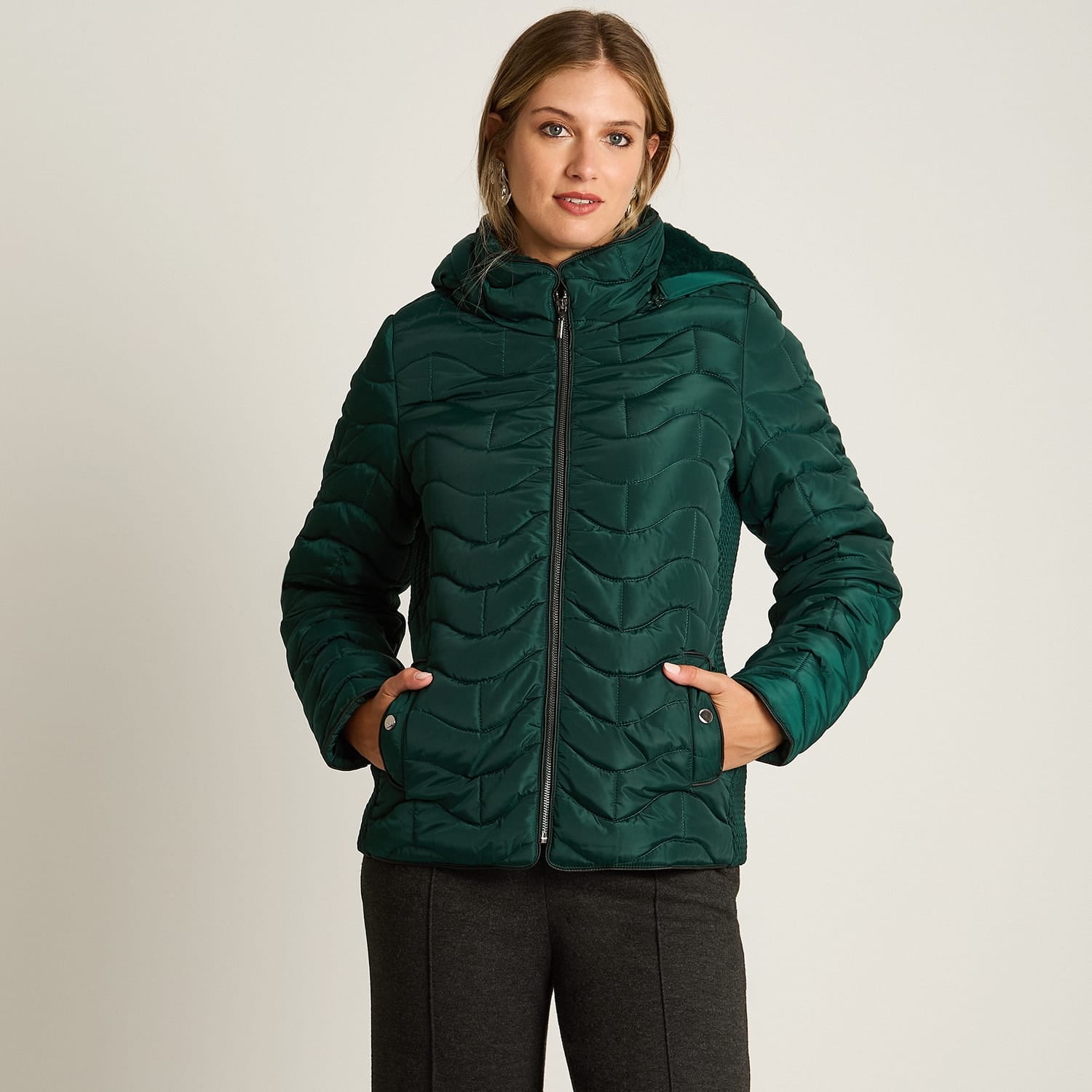 Parka Verde Manga Larga Elasticidad Nula Con Forro Calce Normal Tela Plano