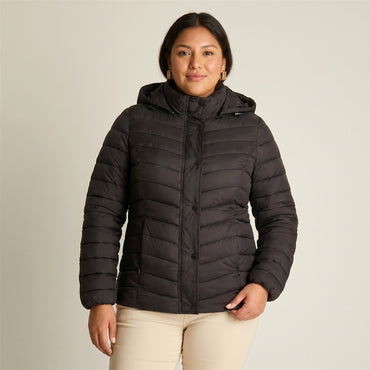 Parka Corta con Gorro Desmontable Diseño Quilted en modelo plus size