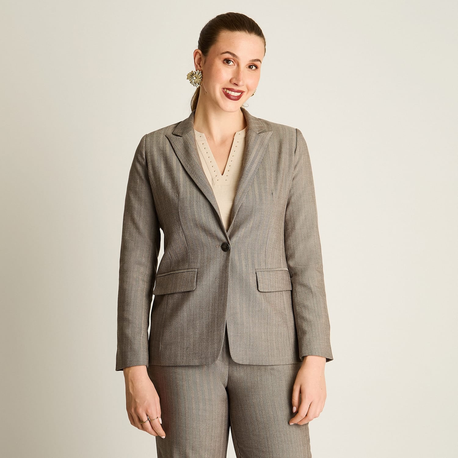 Blazer Gris Manga Larga Elasticidad Nula Con Forro Calce Normal Tela Plano