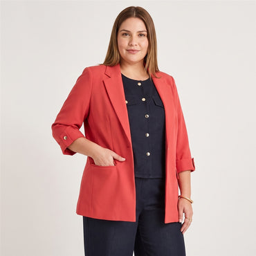 Blazer Manga 3/4 Bolsillos con Solapa Rojo en modelo plus size
