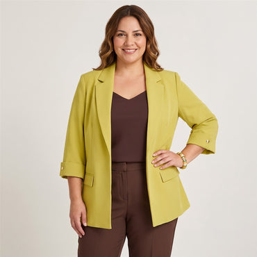Blazer Manga 3/4 Bolsillos con Solapa Verde en modelo plus size