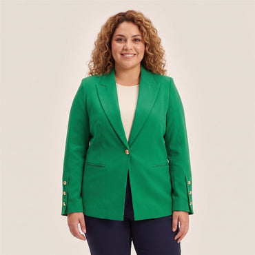 Blazer con Botones en Manga Verde en modelo plus size
