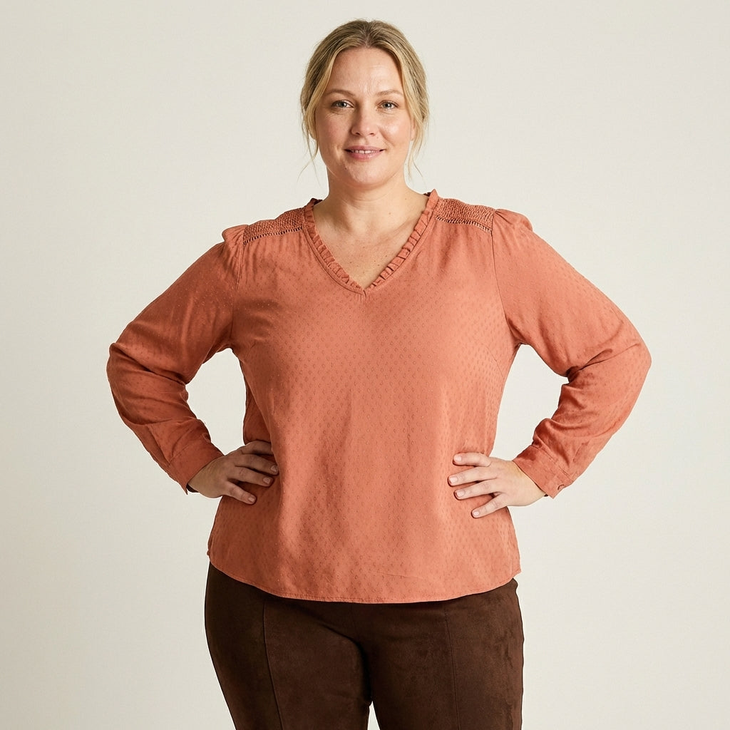 Blusa Terracota Escote V con Aplicación en Hombros
