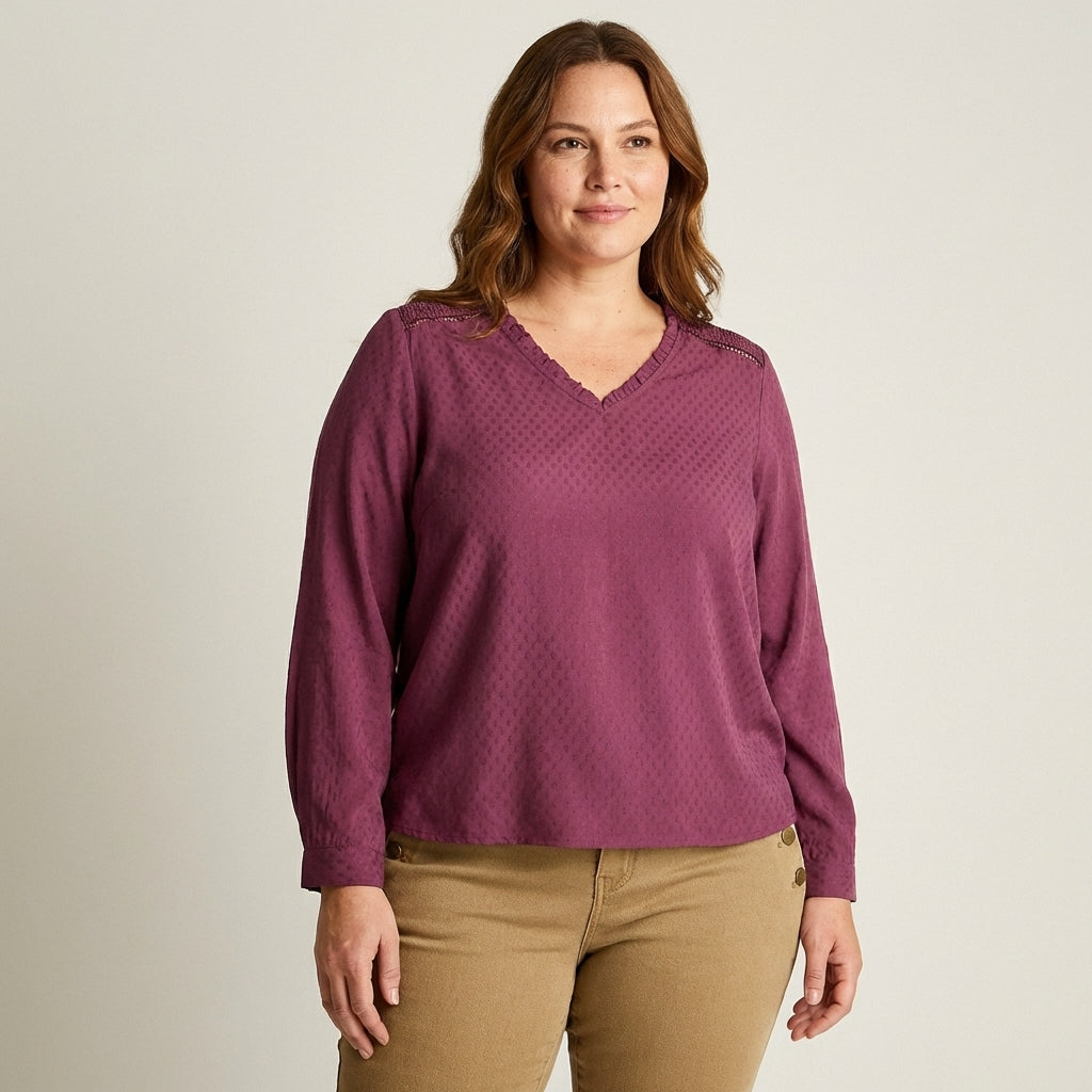 Blusa Burdeo Escote V con Aplicación en Hombros