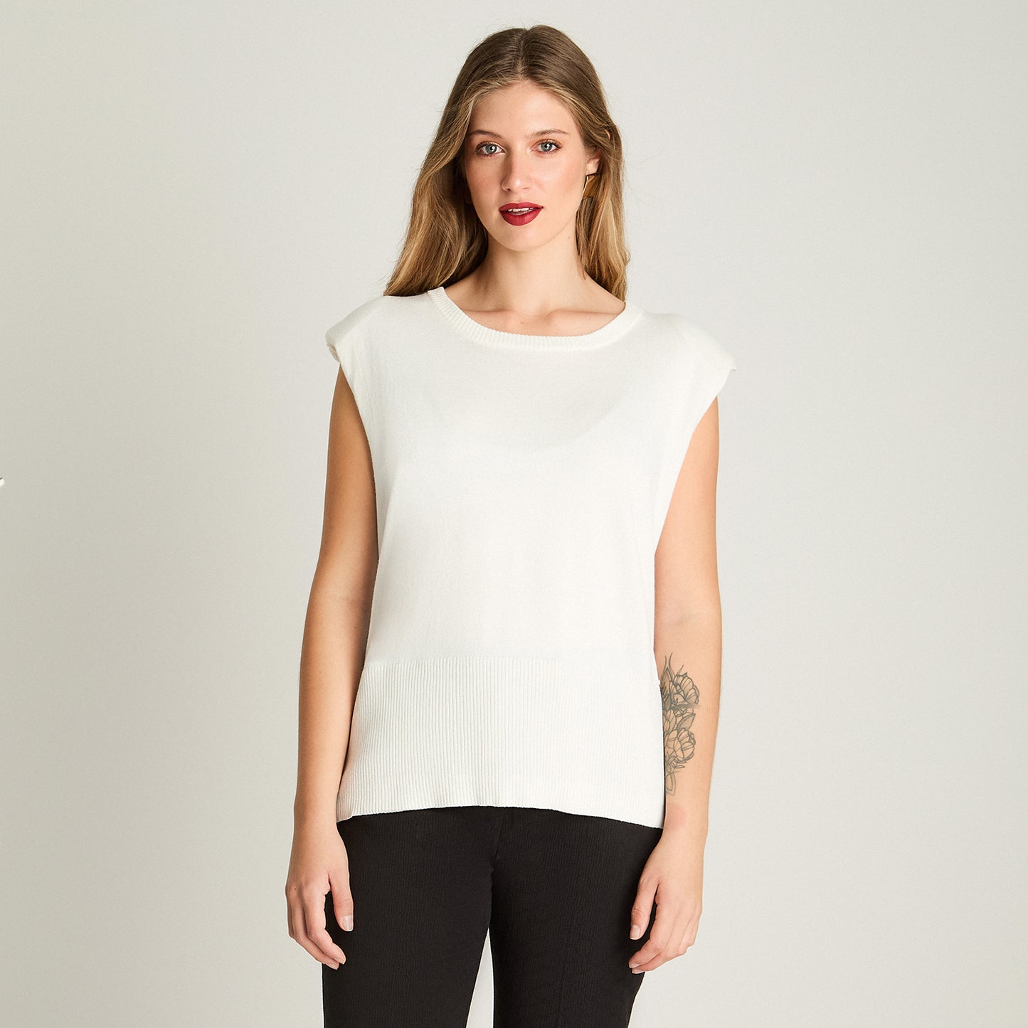 Polera Tejida Escote Redondo Sin Mangas Crudo Lorenzo Di Pontti