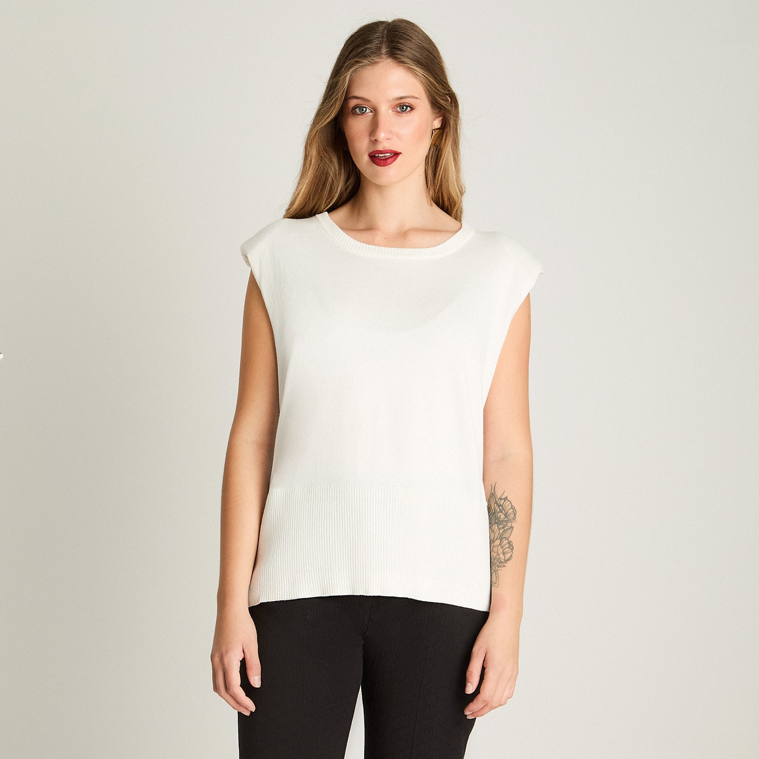 Polera Tejida Escote Redondo Sin Mangas Crudo Lorenzo Di Pontti